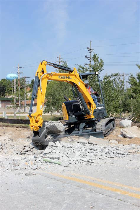 mini excavator digging depth 12 fee|digging depth for mini excavators.